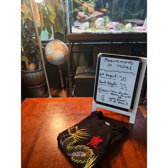 Vintage Embroidered Dragon Vietnam Tee T-Shirt Black Yellow Red Mens Small - Picture 5 of 5